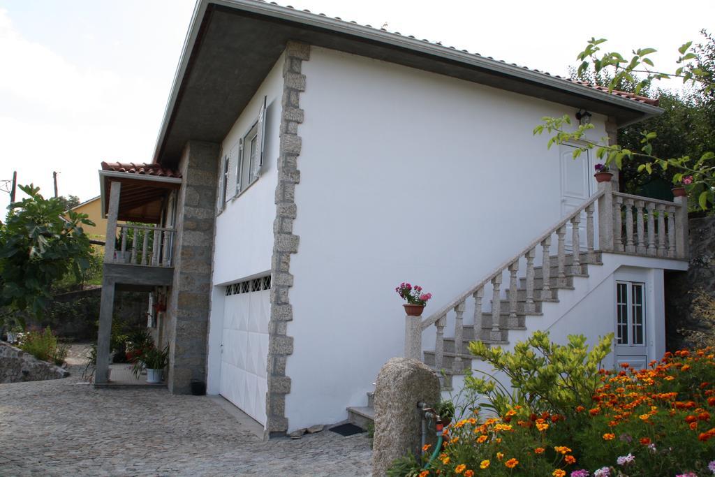 Castelo Dos Sonhos Hotel Valadares  Buitenkant foto